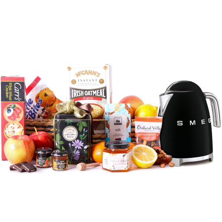 Smeg Kettle and Breakfast Delights